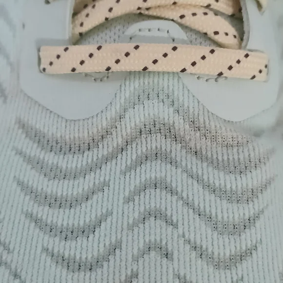 Altra Women's Mint Green Ultra Light Athletic Running Shoes Sz 7.5 - Picture 4 of 11